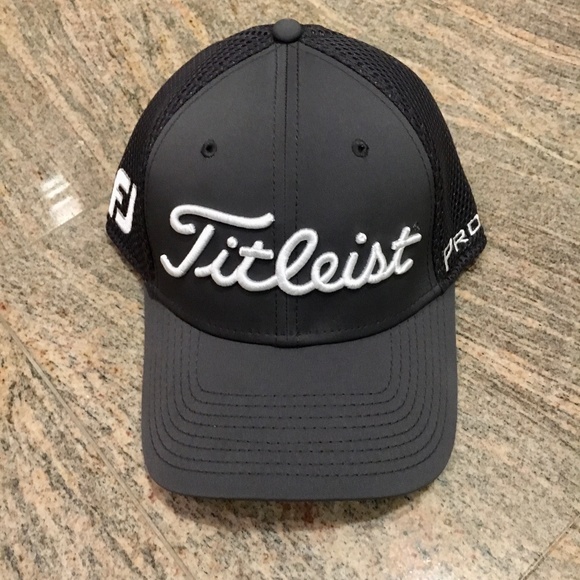 Titleist Grey Tour Sports Mesh Golf Hat Size M/L